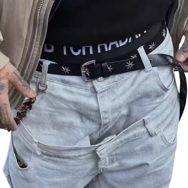 심플 블랙 스타일 레트로 징 벨트