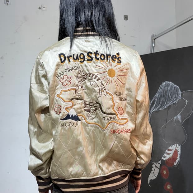 JPN 드럭스토어 일본빈티지 수니베어 스카잔 새틴 오리엔탈 스카쟌