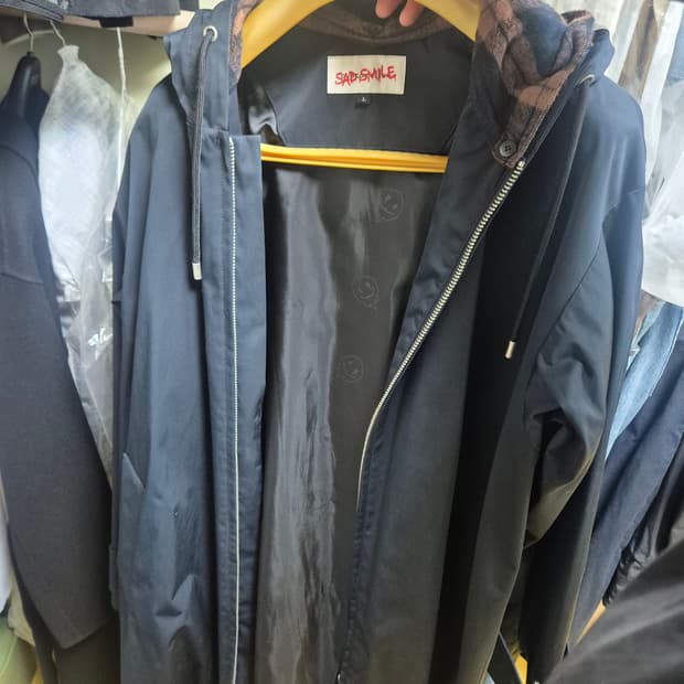  커스텀멜로우 새드 스마일 후디 맥코트(L)