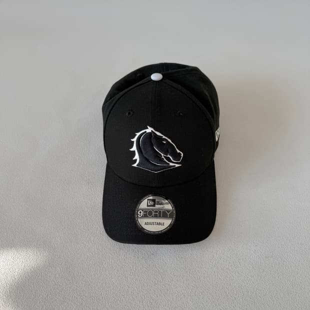 뉴에라(NEWERA) BRONCOS 볼캡(신품급)