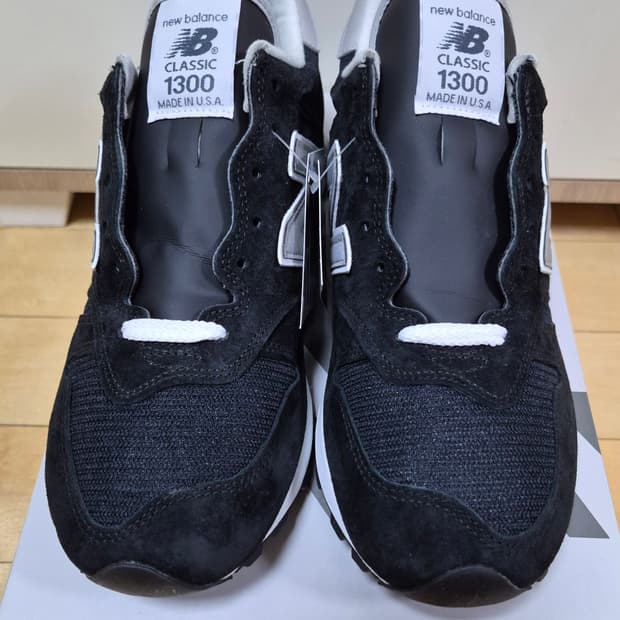 (275)뉴발란스 1300 블랙 새상품!