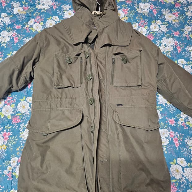 에스피오나지 몬스터파카 L