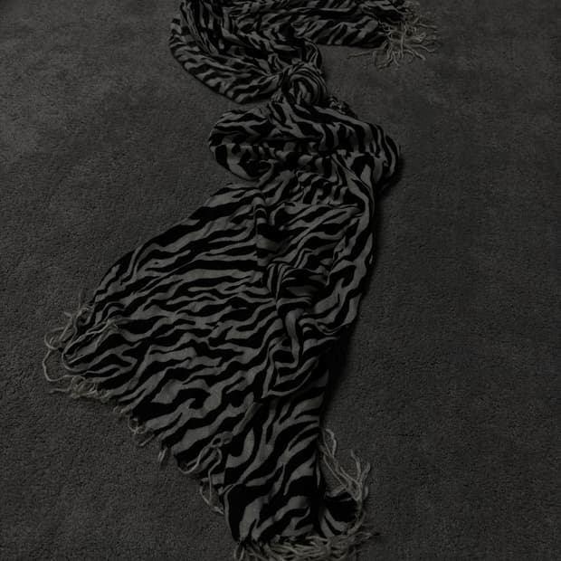 Vintage punk grunge mood leopard scarf