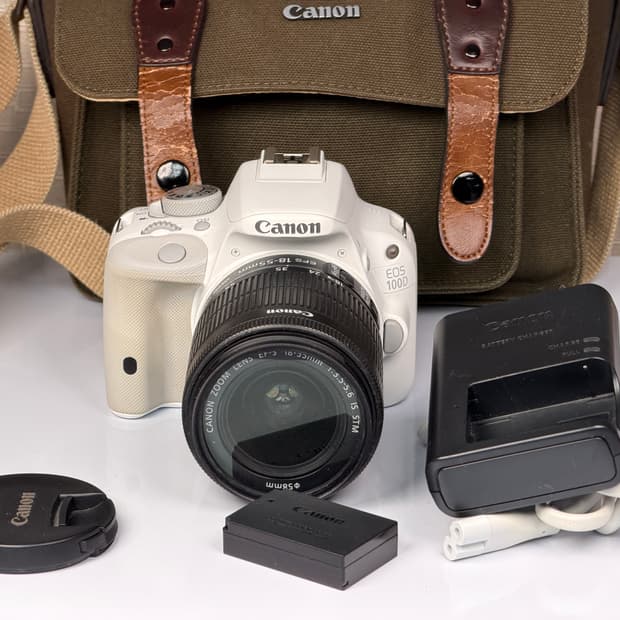 캐논 EOS 100D DSLR 카메라