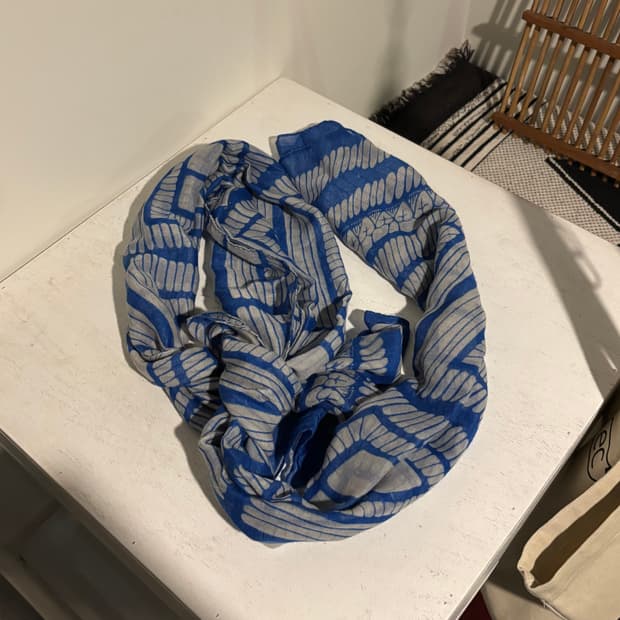 vtg geometry pattern scarf