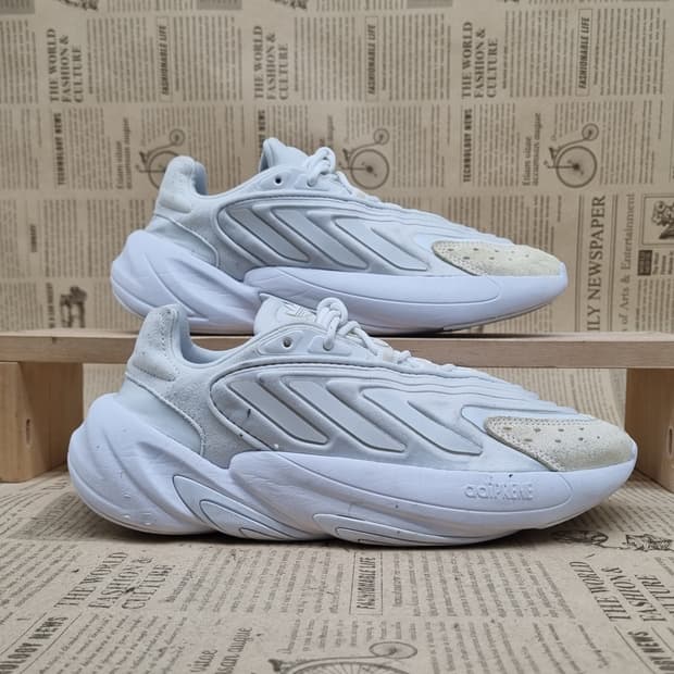 아디다스 오젤리아 여성운동화230