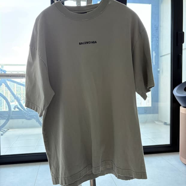 발렌시아가 남성 반팔