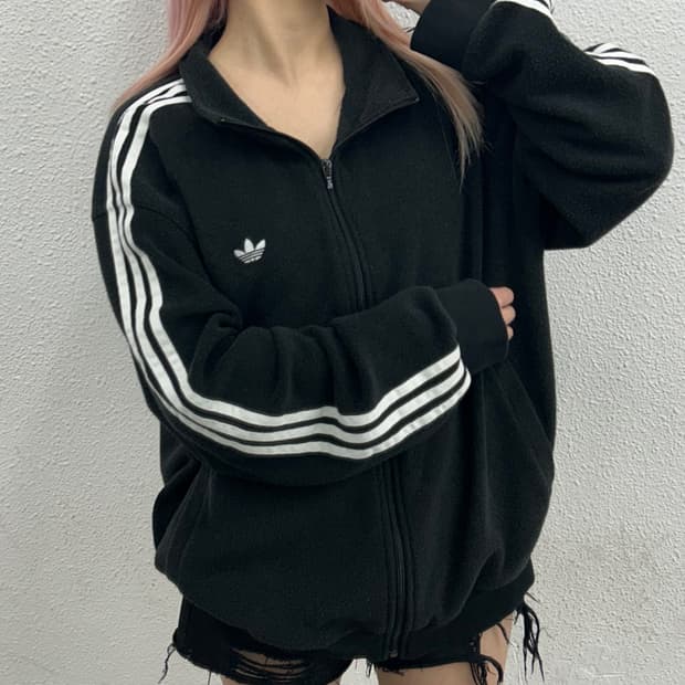 아디다스 화이트라인 블랙 부클집업 L