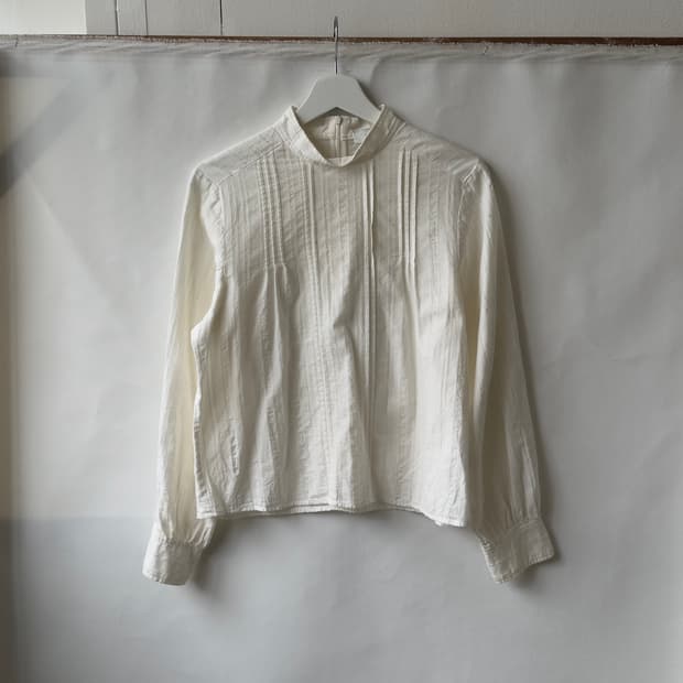 [KUHO plus] Ivory Pintuck Collar Blouse