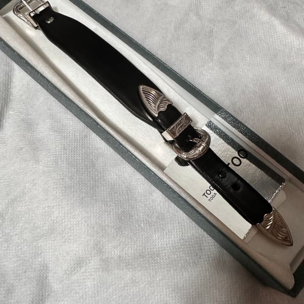 Toga 더블 버클 팔찌