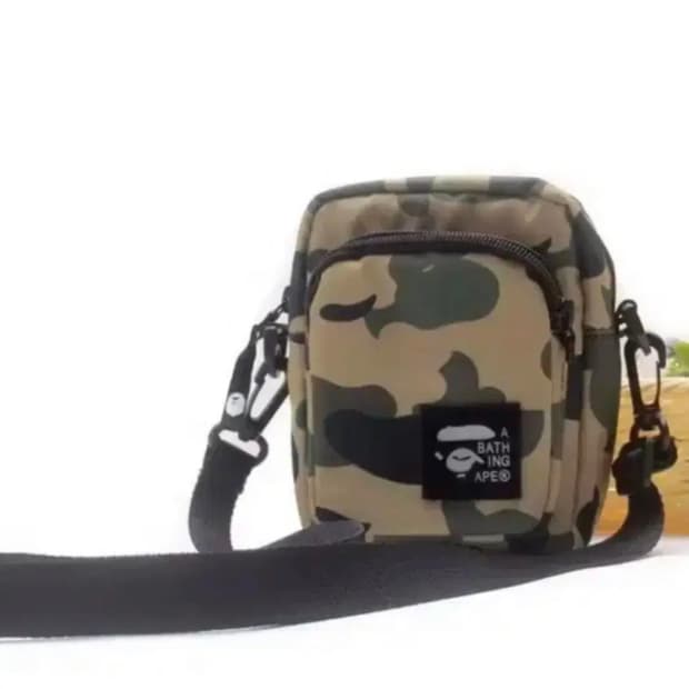 베이프 카모 황계 크로스백