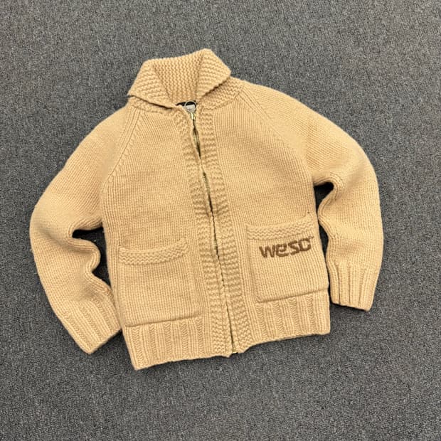 S)Wesc 로고 빈티지 베이지 니트 후드집업 가디건