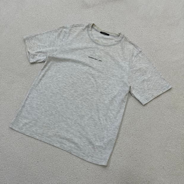 M 게스 스몰로고 반팔 티셔츠 0319M