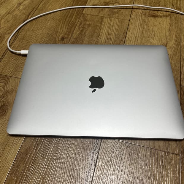 MacBook Air Retina 13형 실버 (2019년형)