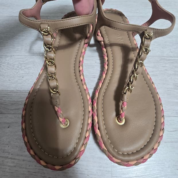 (정품) 샤넬 CC로고 가죽 샌들 37(명품 여자 신발 슬리퍼 뮬)