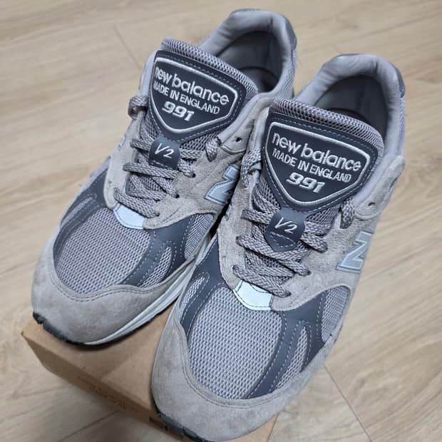 [네고환영] 뉴발란스 991v2 그레이 270 메이드 인 UK