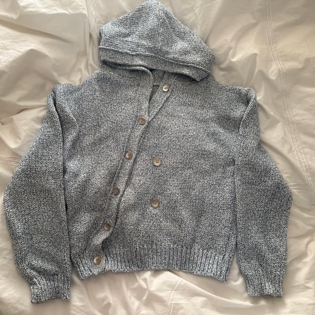 Leey 엘이이와이 비대칭 버튼 후드 가디건