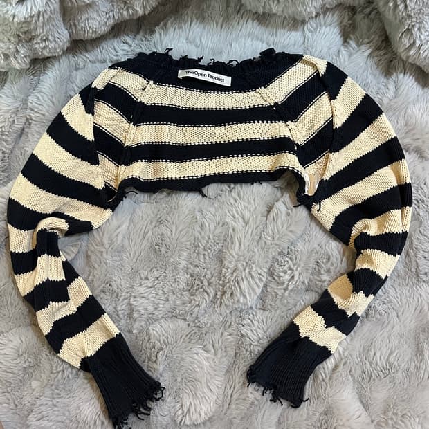 OPEN YY 볼레로 판매합니다. (The open product)