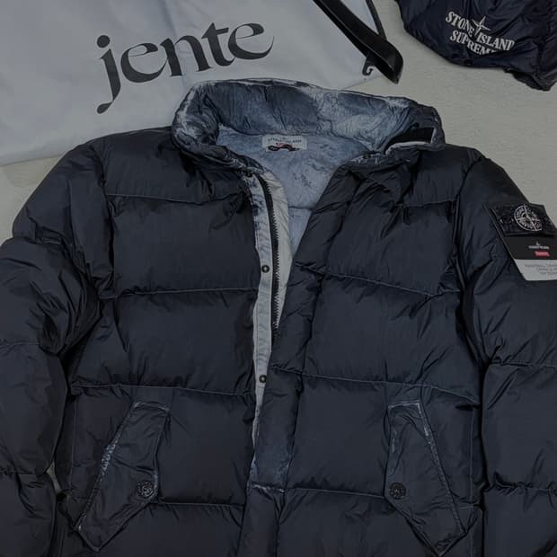 스톤아일랜드 슈프림 크링클랩스 패딩 L 스톤아일랜드 슈프림 페인트볼 카모