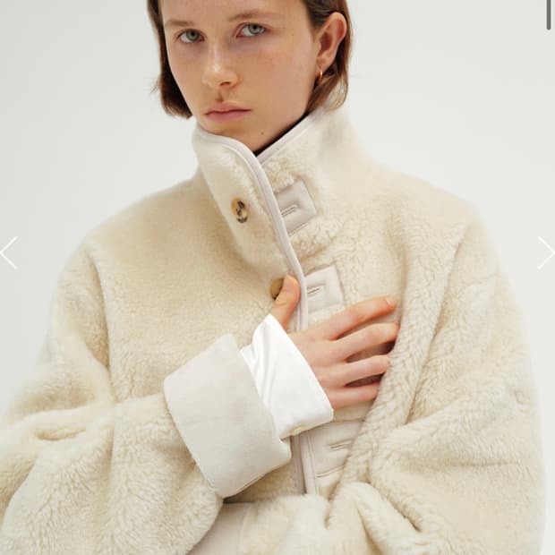 모노하 리버서블 시어링 코트 아이보리