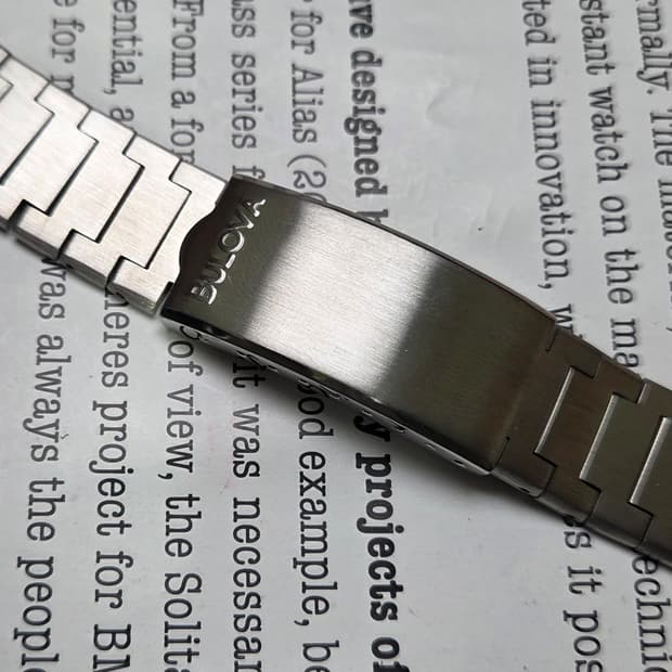 빈티지 부로바 러그 18mm 뻐뻐시 메탈 브레이슬릿 시계줄 