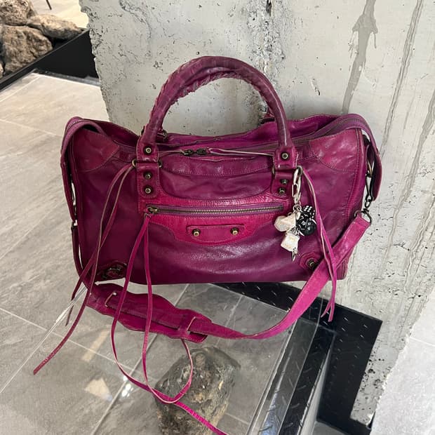 발렌시아가 클래식 모터백