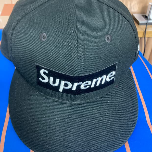 슈프림 뉴에라 모자