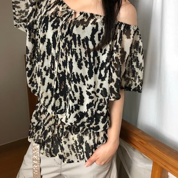 Calvin Klein / Sheer Leopard Blouse