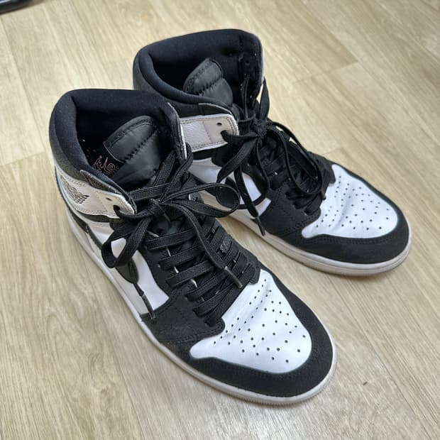 나이키 에어 조던 1 레트로 하이 OG 블리치드코랄 270