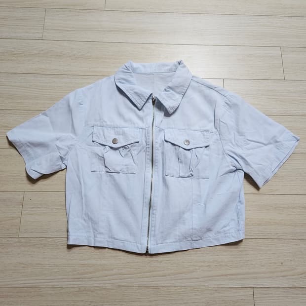 하늘색 카라 크롭 반팔집업