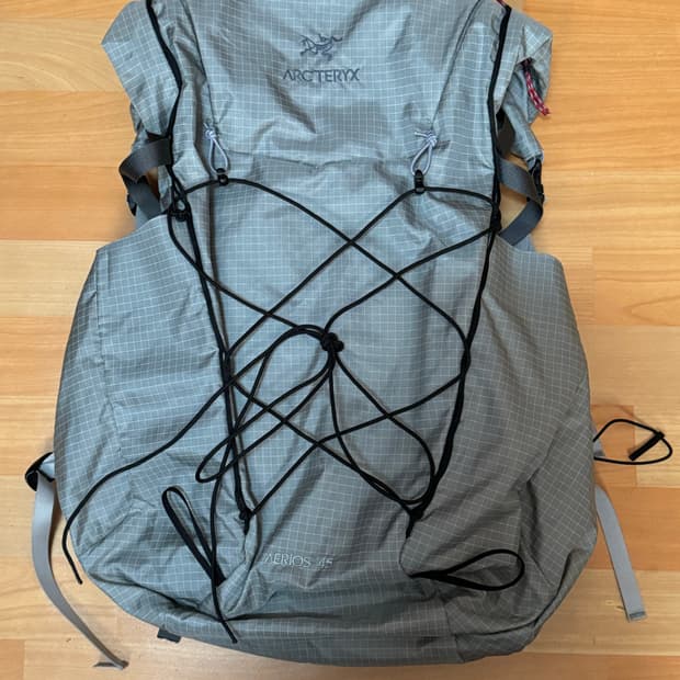 아크테릭스 에어리어스 45 남자 레귤러 판매합니다