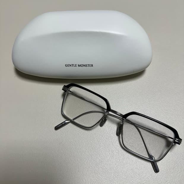 잰틀몬스터 룩 YK01