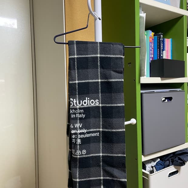 아크네 스튜디오 체크 머플러