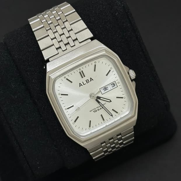 세이코 알바 실버 옥타곤 쿼츠 시계