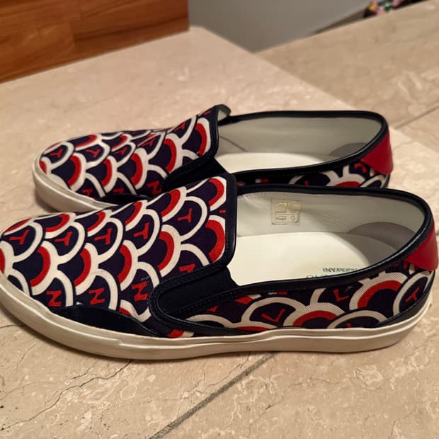 발렌티노 스니커즈