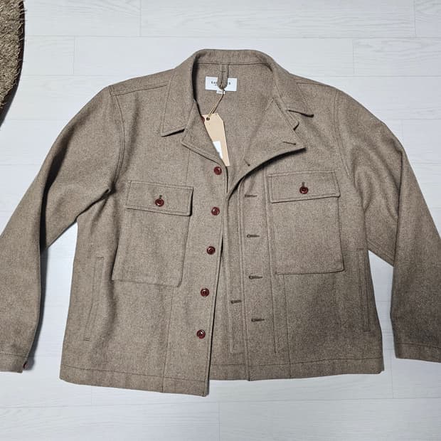 (새제품)이스트로그 자켓 L사이즈 팝니다