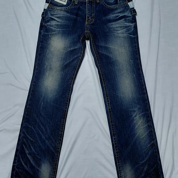 Lolita Jeans 버클 디테일 입체 포켓 데님 - M사이즈