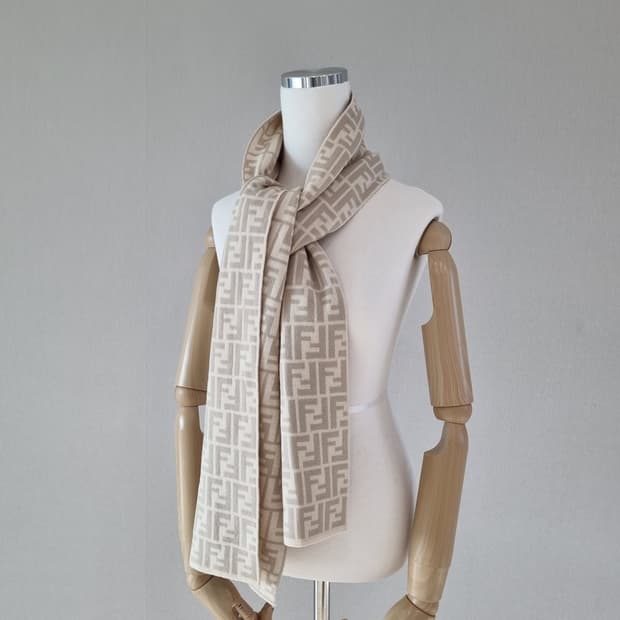 펜디머플러, 목도리