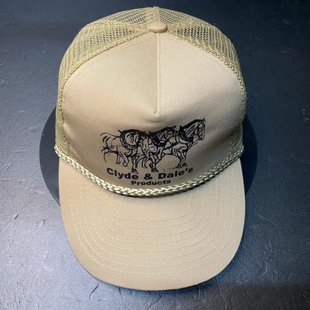 Nissun vintage trucker cap
