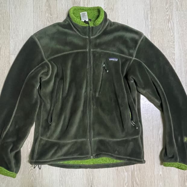 파타고니아 카키 후리스 m