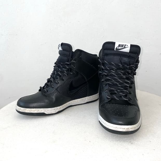WMNS Nike Dunk Sky Hi