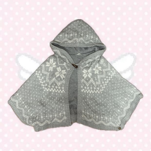 어스뮤직 그레이 노르딕 눈꽃 패턴 니트 후드 케이프 아우터