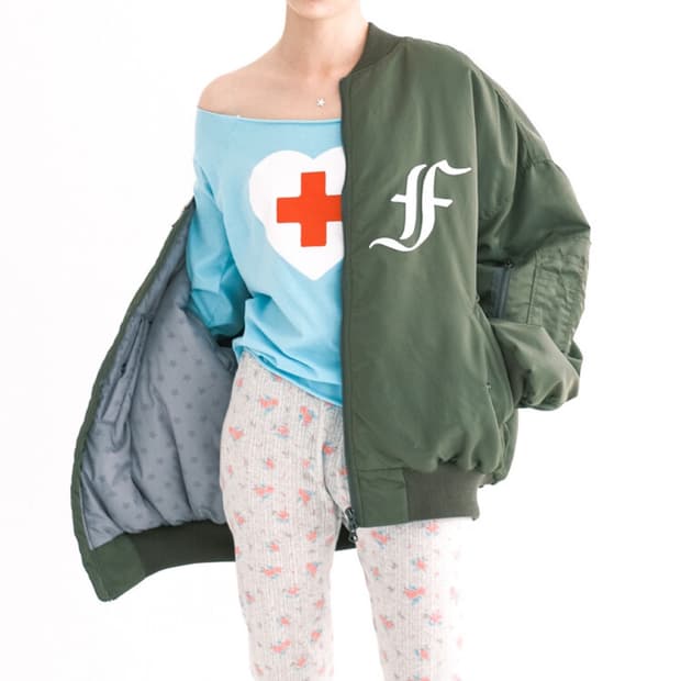 구해요)샵페어리 봄버 카키 patch bomber padded jacke