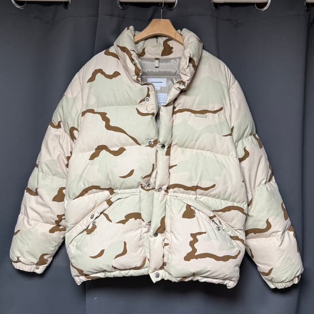 디스이즈네버댓 21FW 카모 패딩
