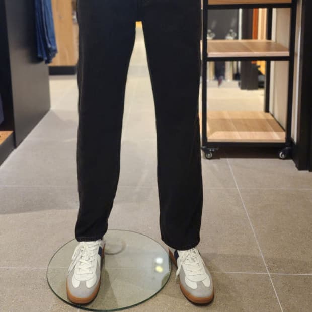 (32x32)리바이스 568 스테이루즈핏 블랙