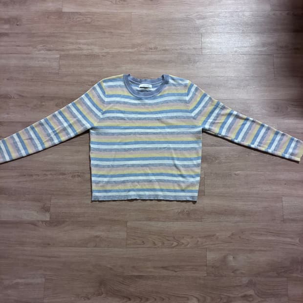 뉴뉴 줄무늬 니트