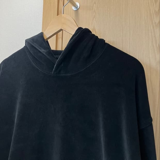 폴리테루 벨벳 후드티