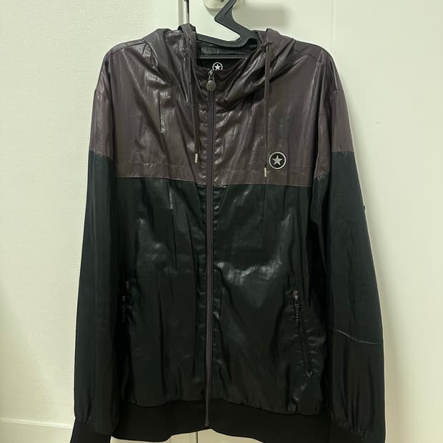 컨버스 바람막이 (사이즈 105)