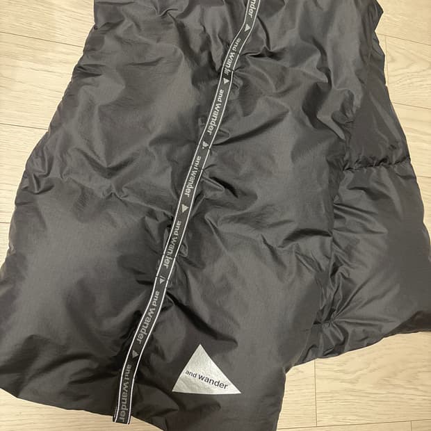 앤드원더 다운 머플러