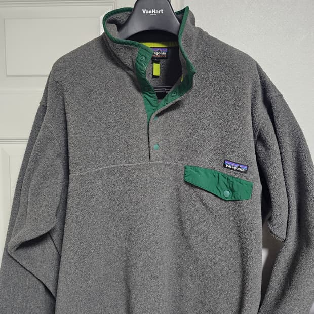 파타고니아 신칠라 L 니켈 그린